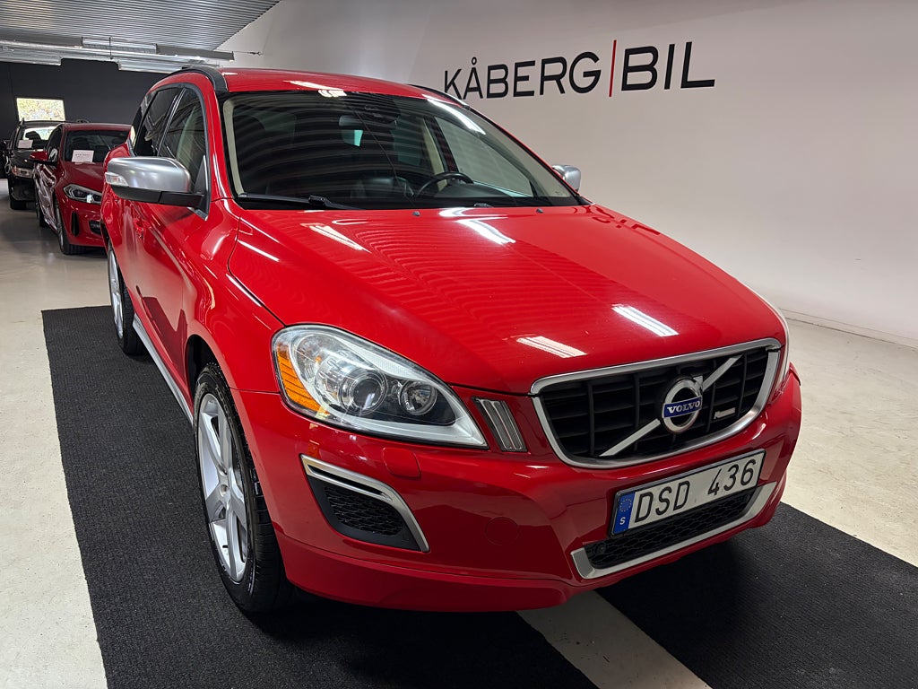 Volvo XC60 D4 AWD R-Design / 20Tum / Dragkrok / Toppskick!