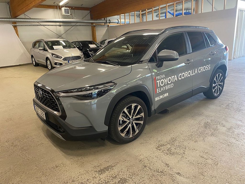 Toyota Corolla Cross Hybrid AWD-i 2,0 Elhybrid Style Pluspaket Vinterhjul