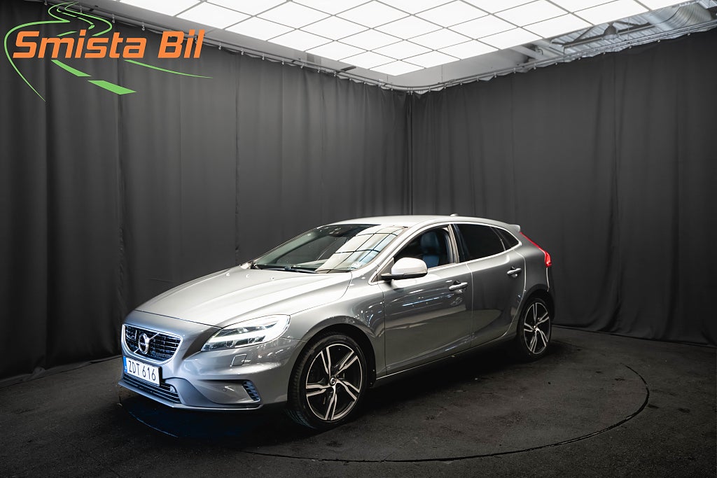 Volvo V40 D3 R-Design KAMERA B-VÄRMARE KEYLESS EXTREMT VÄLSERVAD