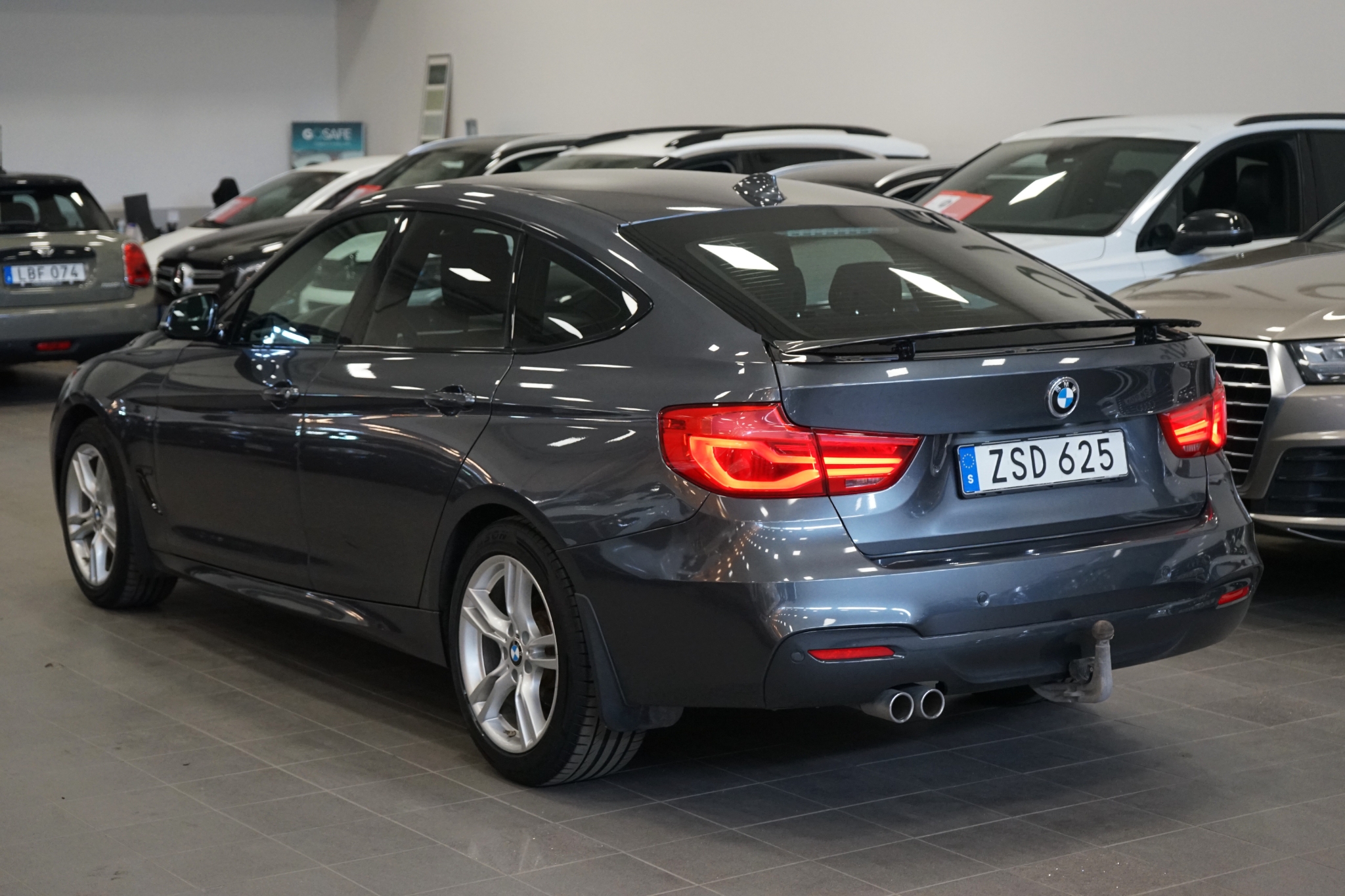 BMW 320 2018, bild 4/52