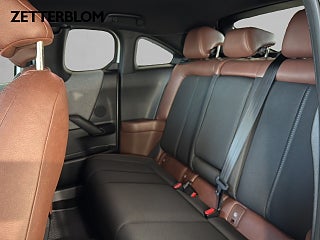 SUV Mazda MX-30 9 av 17