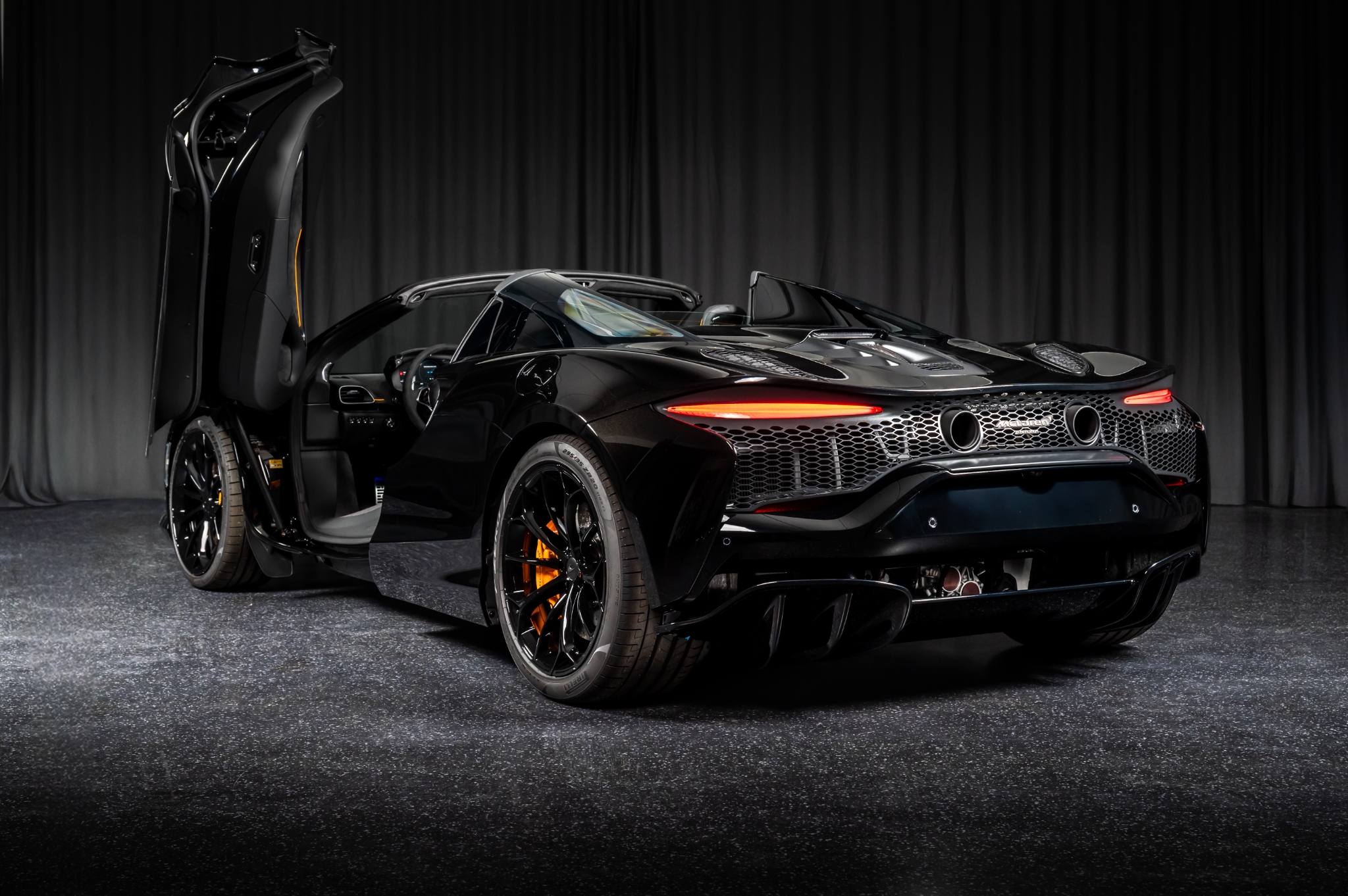 McLaren Artura Spider MY26 2026, photo 5/52