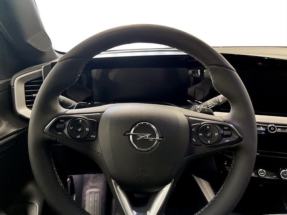 Bild på Opel Opel Ultimate 1.2 PT 130hk Aut - B-KAMERA, CARPLAY