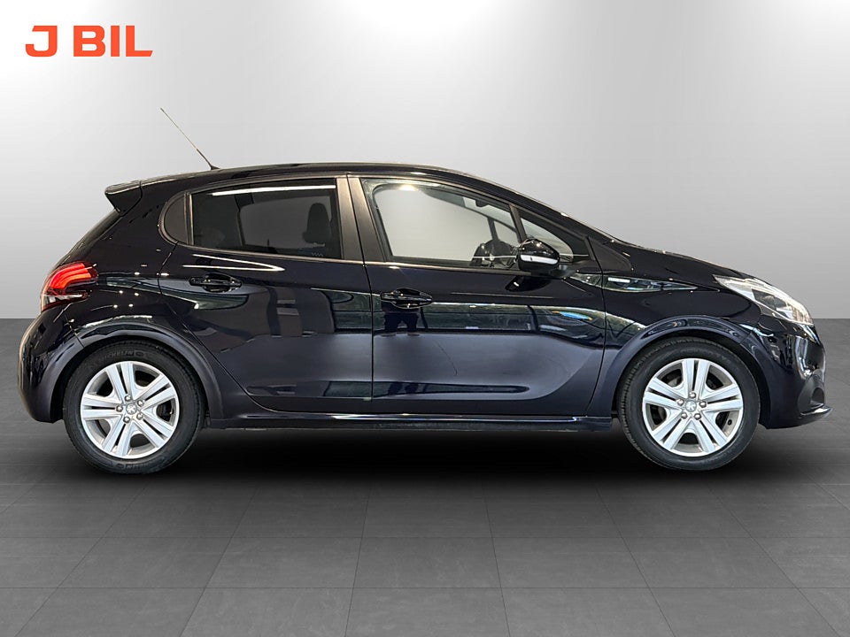 Bild på Peugeot 208 Style 1.2 PT 82hk Aut PANO DRAG