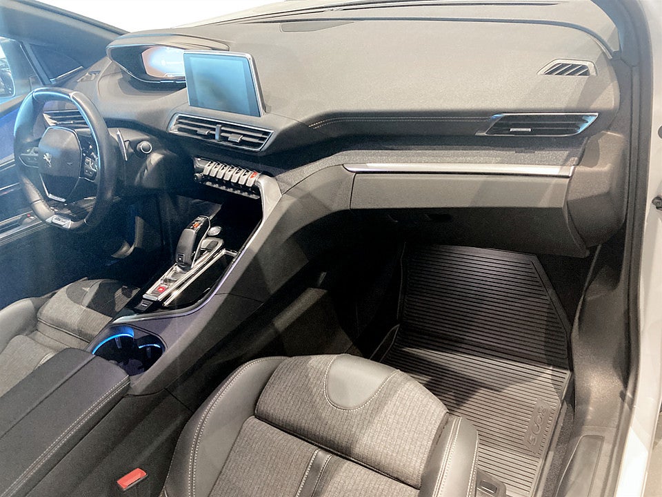 Bild på Peugeot 5008 GT-Line 1.6 PT 180hk Aut - 7-Sits El-Baklucka El-stolar
