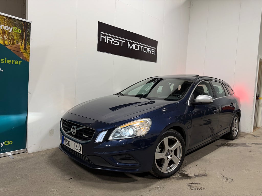 Volvo V60 D2 Powershift R-Design Euro 5/Taklucka/Fin skick