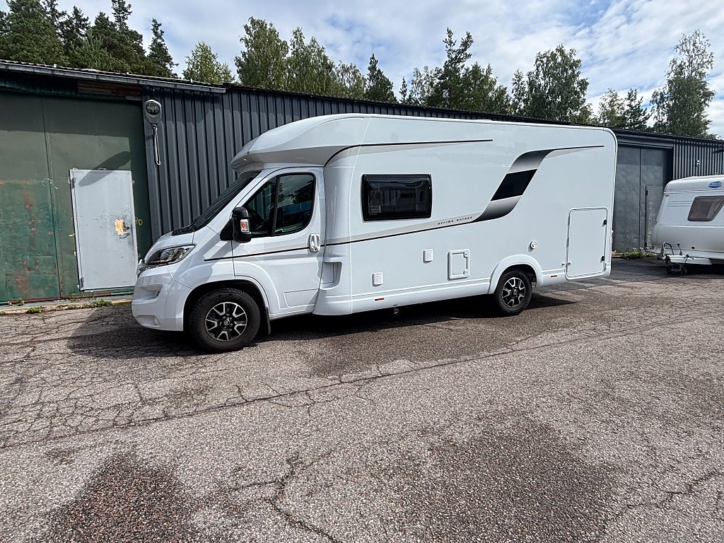Hobby Optima On Tour T 65 GE Långbädd / Garage / 