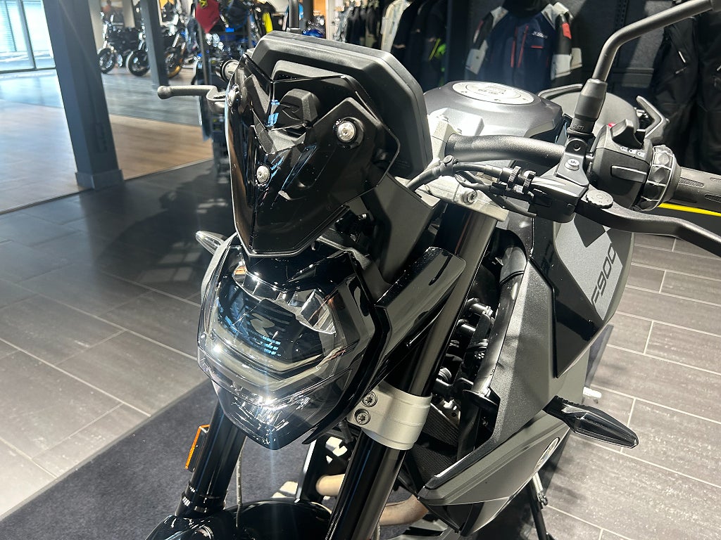 BMW F900R /Service Inclusive/Dynamic/Motorspoiler/149 mil