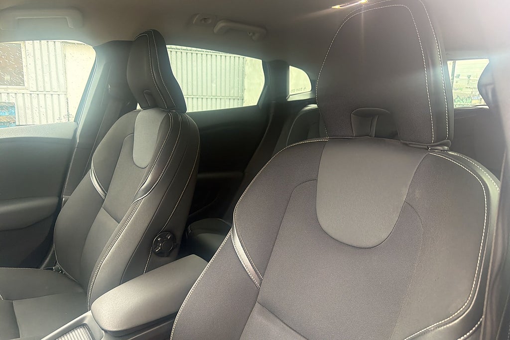 Volvo V40 2018