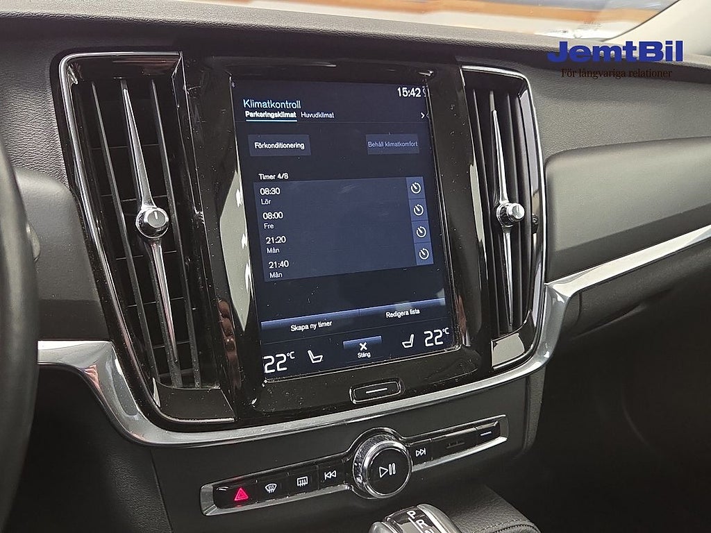 Volvo V90 Cross Country 2018 - miniatyr 12