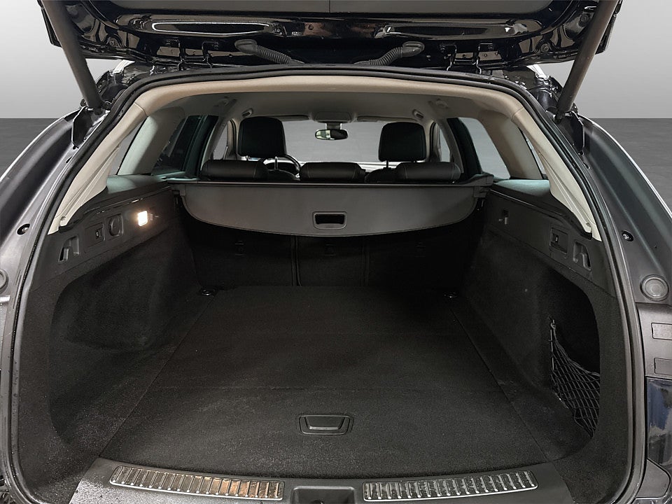 Bild på Opel Insignia Business Sports Tourer 2.0 174hk Aut BOSE B-KAMERA NAVI