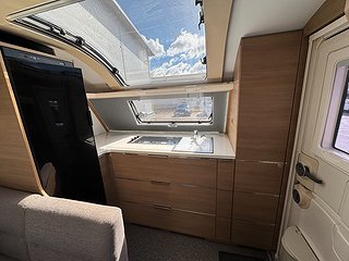 Husvagn, 1-axl Adria Adora 613 HT 4 av 14