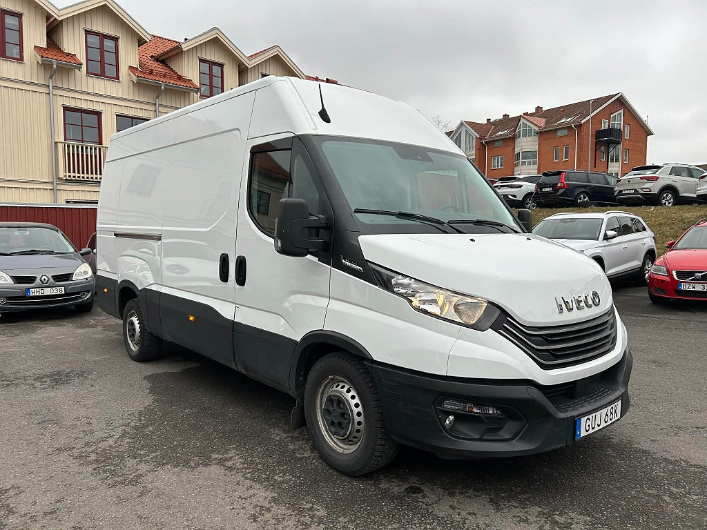 Iveco Daily 35-140 Skåpbil 2.3 JTD Hi-Matic S/V Euro 6 MOMS/VAT