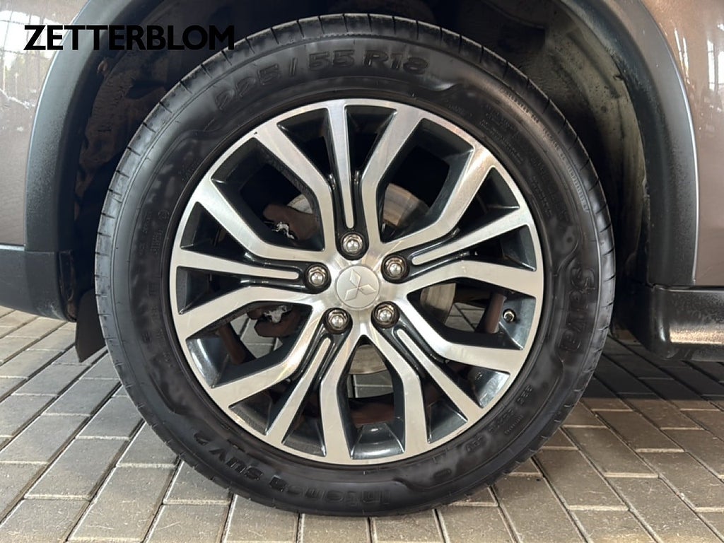 Kombi Mitsubishi ASX 13 av 17