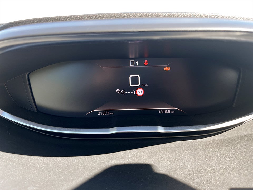 Bild på Peugeot 5008 GT 1.2 PT 130hk Aut 7-SITS B-KAMERA CARPLAY