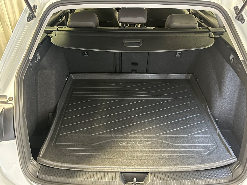 Volkswagen Golf Alltrack 2.0 TDI 4Motion Alltrack Drag Adaptiv farth Värmare bild 15
