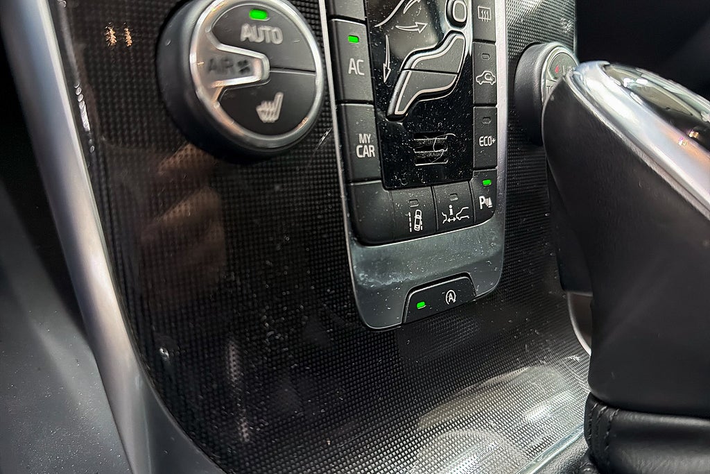 Volvo V40 2018