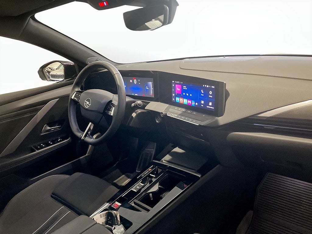 Bild på Opel Astra ST GS 1.2 PT 130hk Aut - BACKKAMERA, CARPLAY