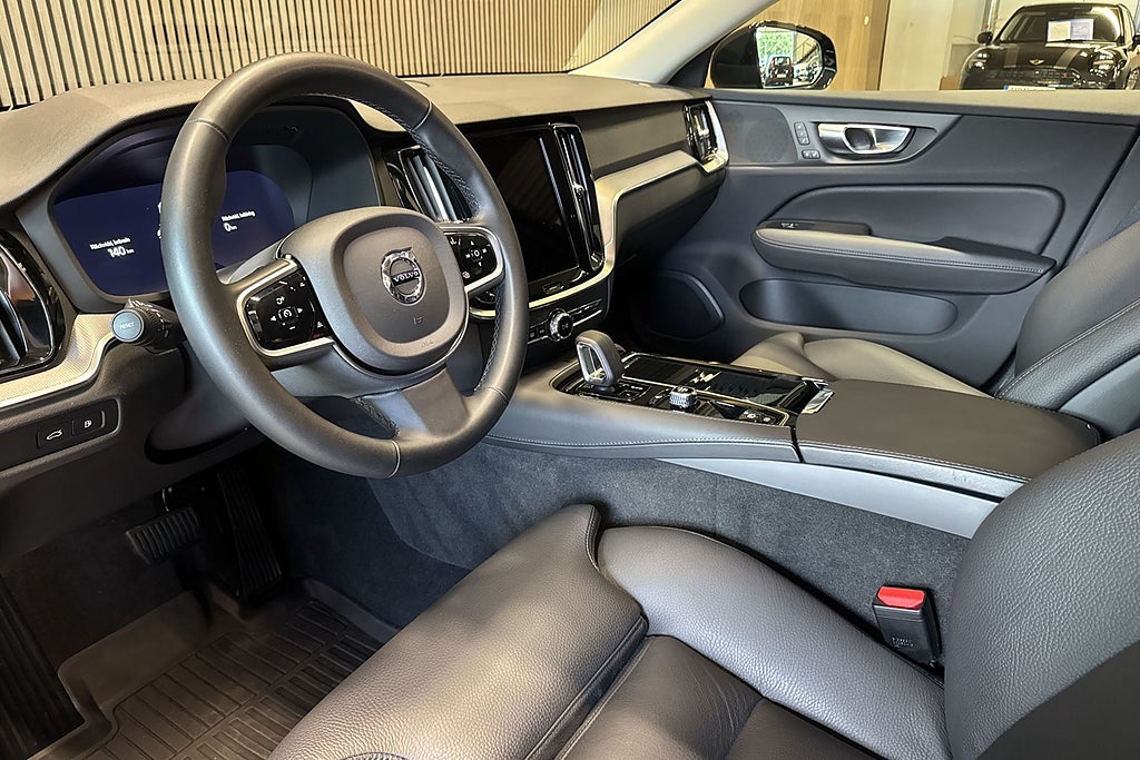 Volvo V60 T6 Plus Dark Nordic Edition Plug-in