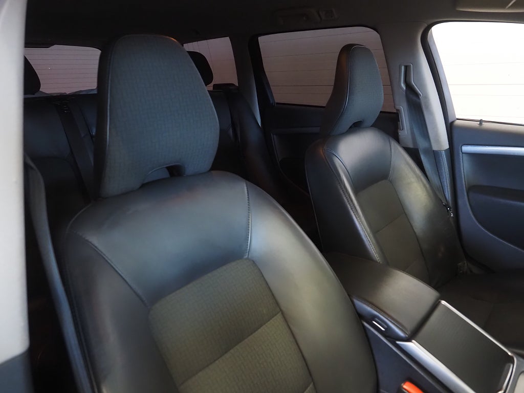Volvo V70 D4 Geartronic 181hk Momentum | Drag | 2015