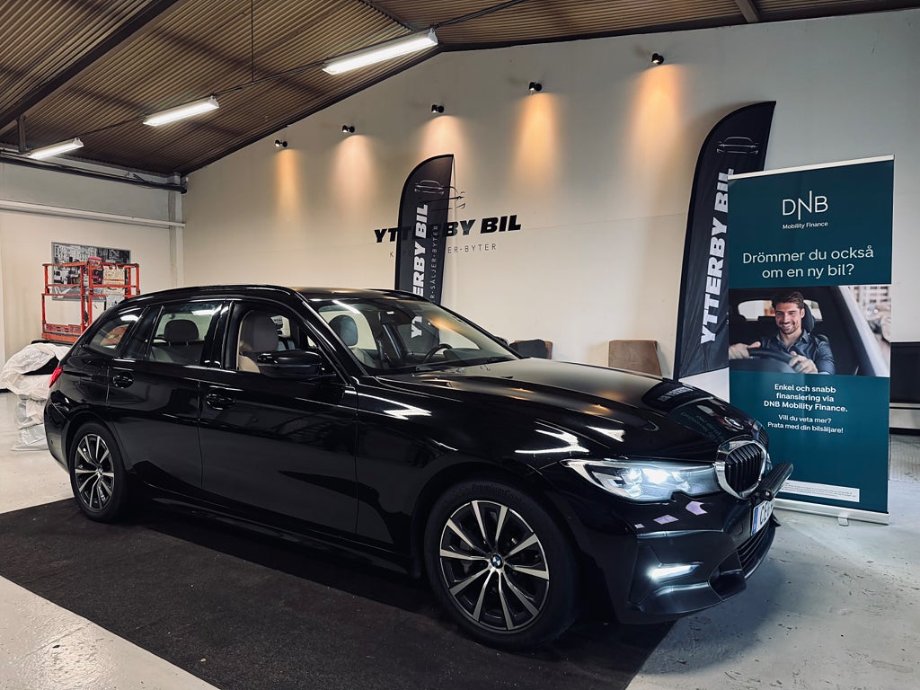 BMW 330e xDrive Touring Steptronic Sportline Drag H/K MOMS! 