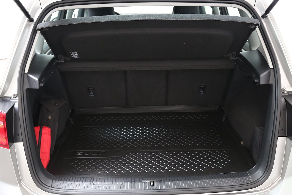 Volkswagen Golf Sportsvan 1,4 TSI 125hk Masters DSG Kamera 1ägare Drag 2015