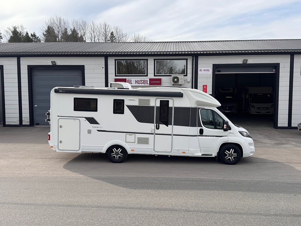 Adria Coral 670 SL PLUS , Långbäddar, Automat