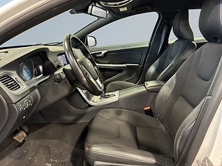 Volvo V60 Cross Country D4 AWD Aut Momentum Business Drag Värmare Psens S&V – bild 7