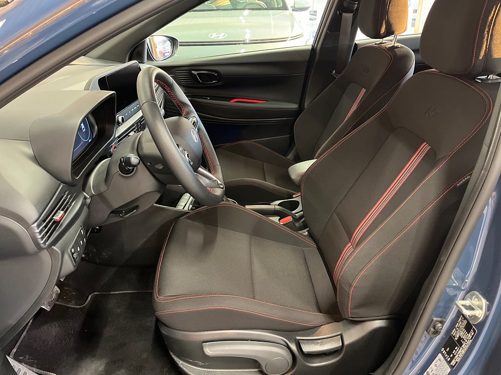 Hyundai i20 *RESERVERAD* 1.0T 100hk DCT AUT N-Line / S+V-hjul/Kam thumbnail