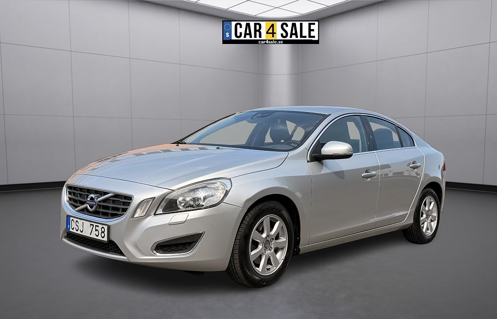 Volvo S60 DRIVe Powershift Momentum | Värmare | SoV | Ränta 3.45%