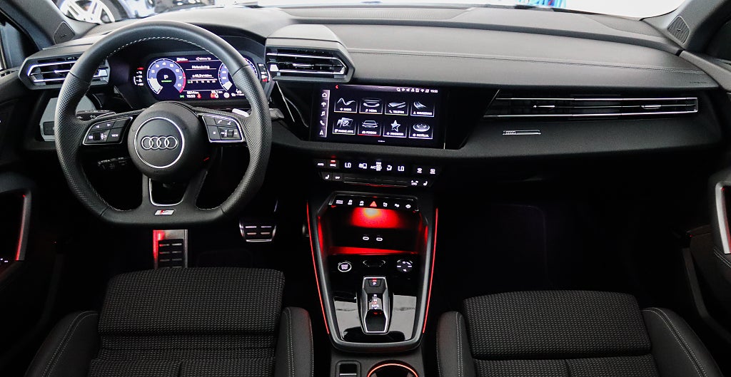 Audi A3 Sportback Full S-line Sonos Värmare