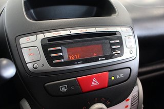 Halvkombi Toyota Aygo 16 av 16