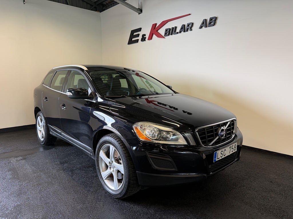 Volvo XC60 D3 AWD Geartronic Momentum Euro 5 Drag