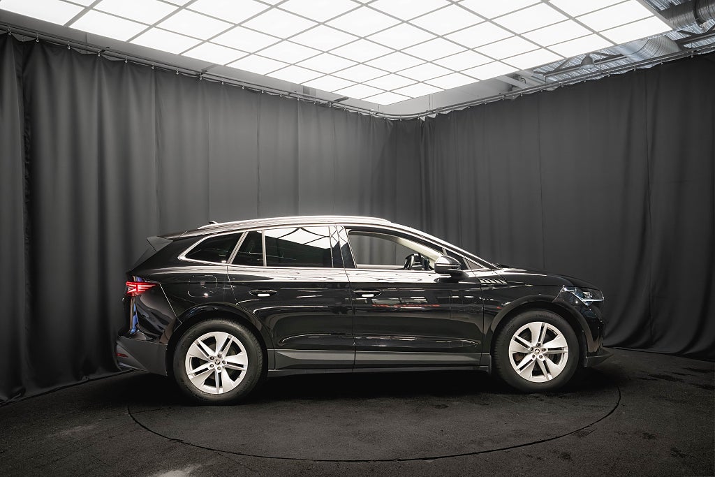 Skoda Enyaq iV 80x DRAG 360° HUD ELSTOL MINNE 1-ÄGARE MOMS 265hk