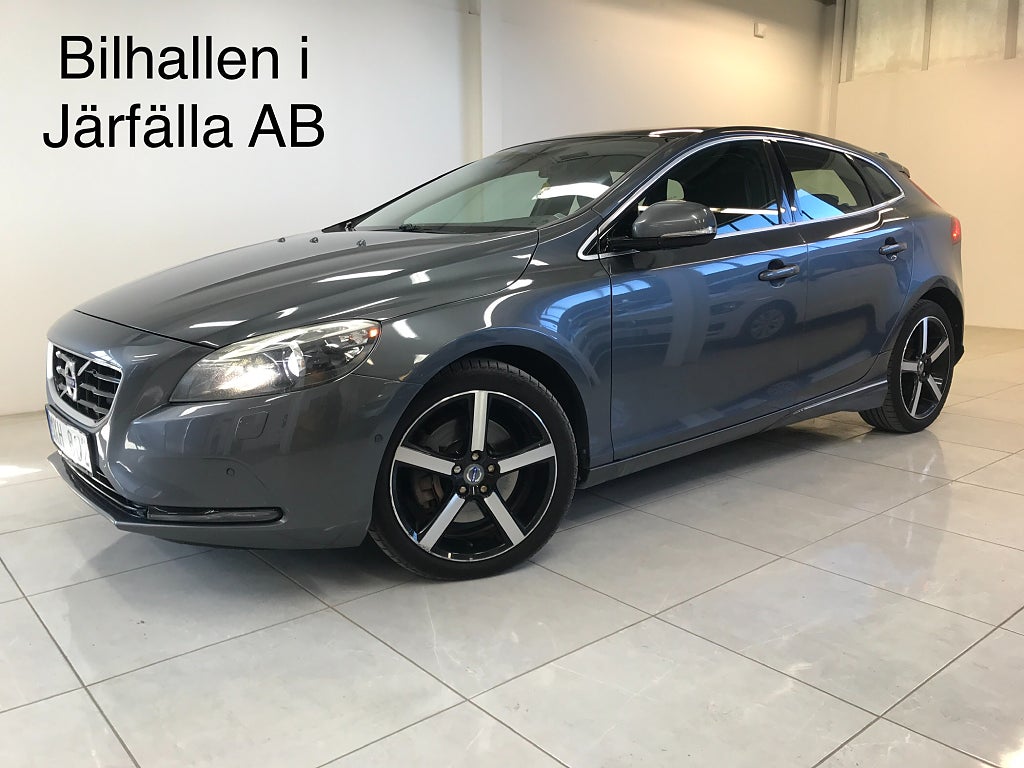Volvo V40 D3 Automat Geartronic Momentum bes servad lågmil 150HK 