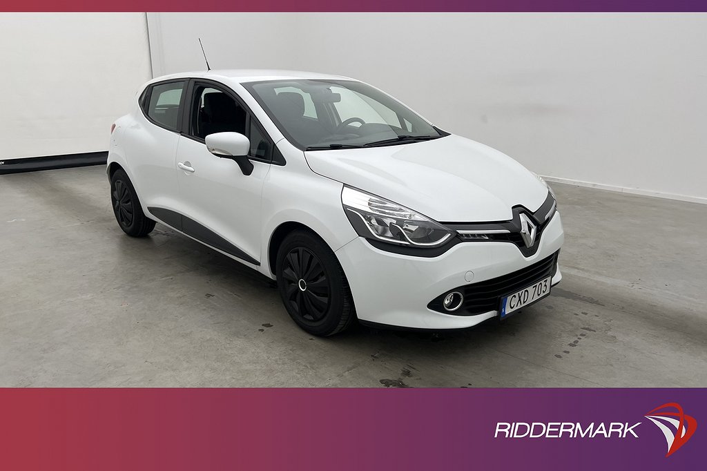 Renault Clio 1.2 73hk Expression Navi Farthållare Bluetooth