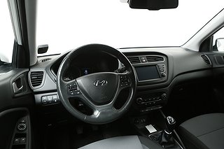 Halvkombi Hyundai i20 10 av 23
