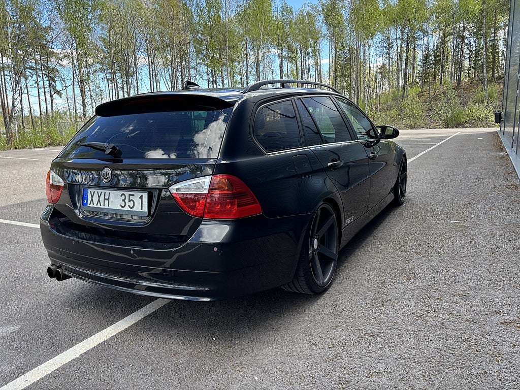 BMW 320D Touring Panorama Ny bes