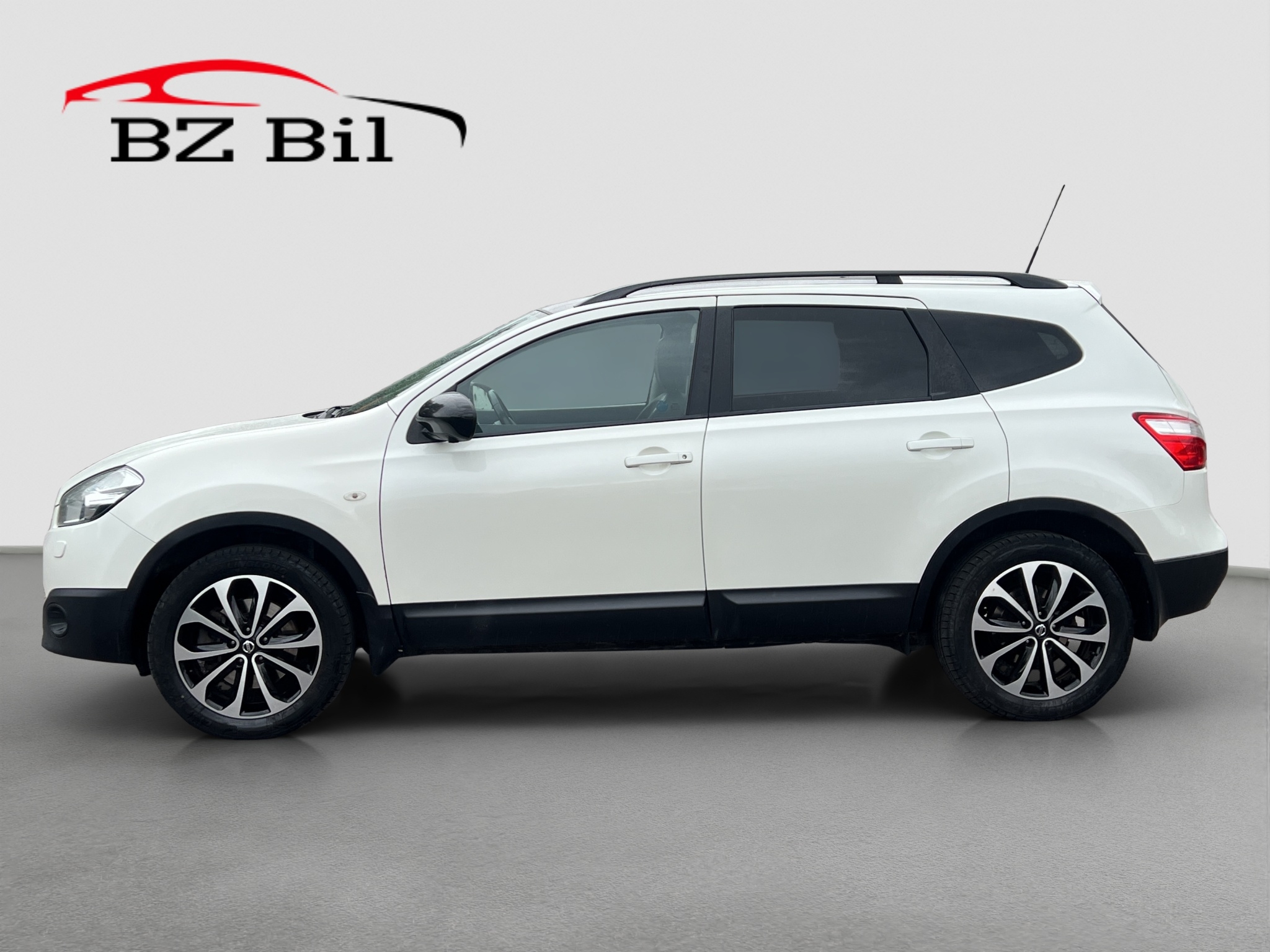 Nissan Qashqai+2 2013, bild 2/53