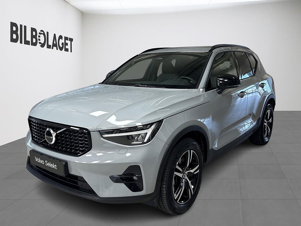 Volvo XC40 B4 FWD Bensin Plus Dark