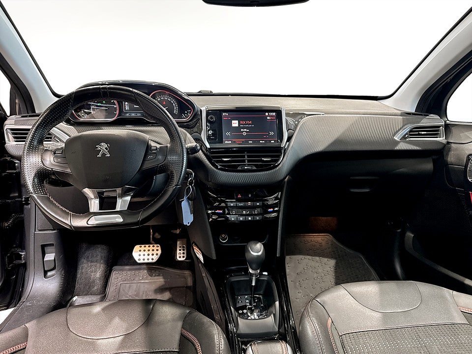 Bild på Peugeot 2008 GT-Line 1.2 PT 110hk Aut PANO FARTHÅLLARE