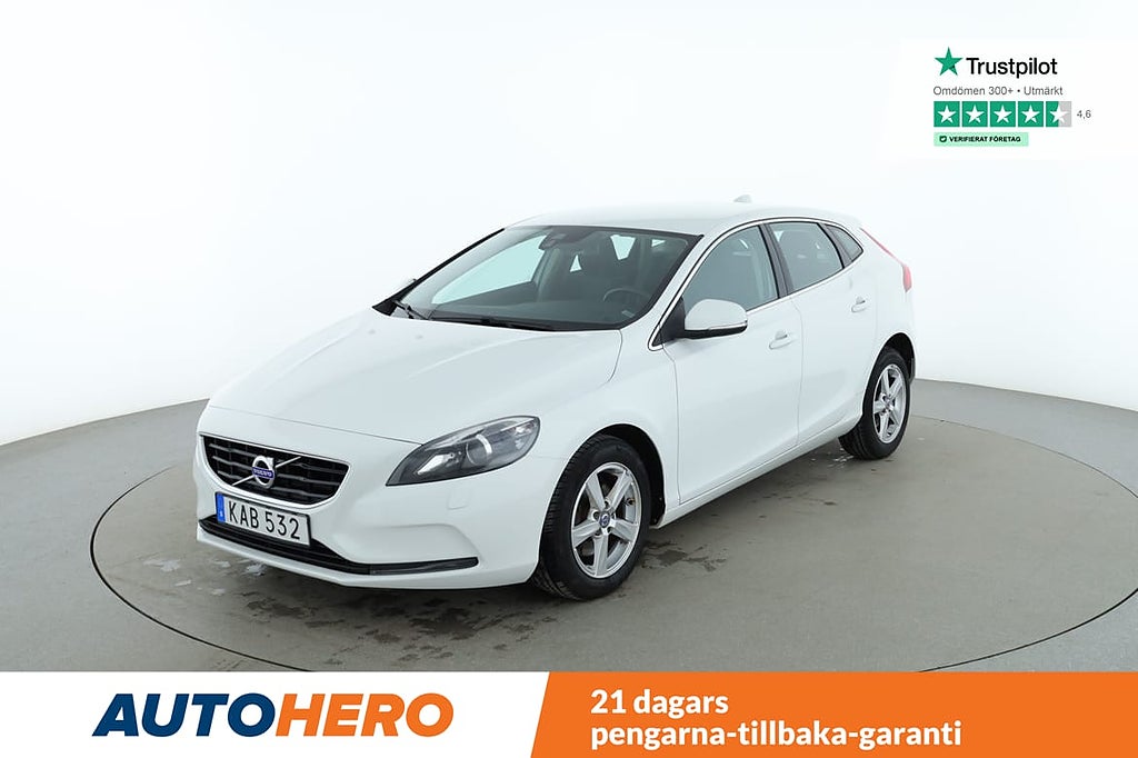 Volvo V40 T2 Momentum / PDC, Kurvljus