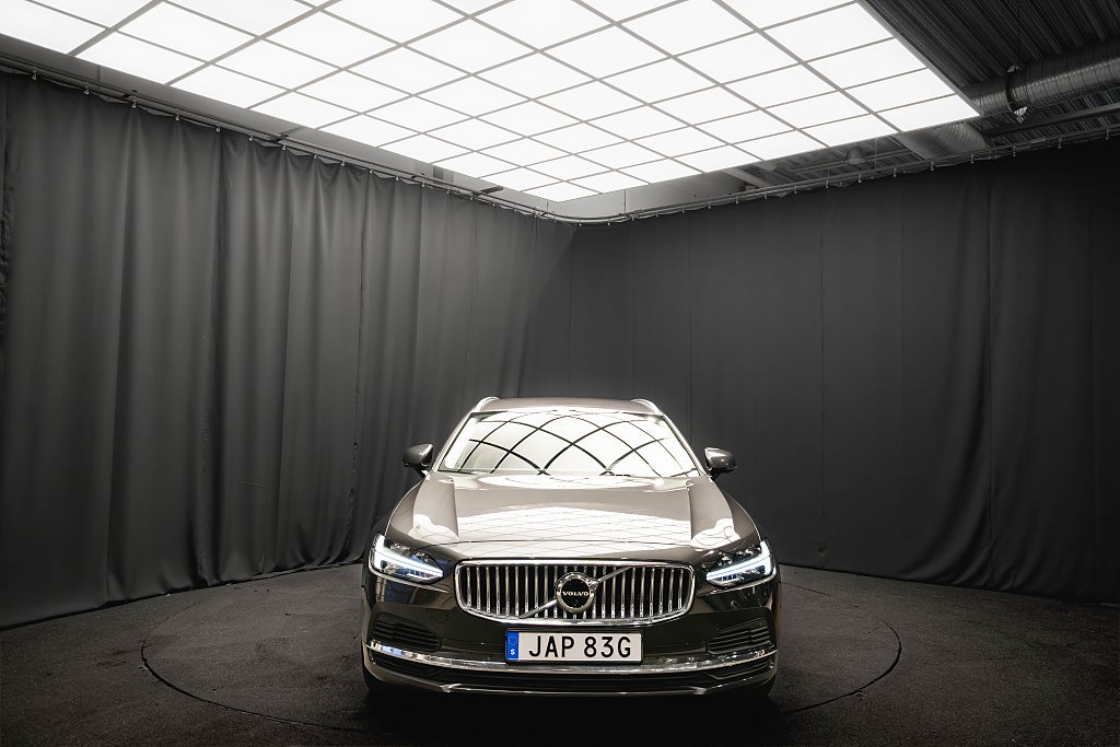 Volvo V90 Recharge II T6 AWD DRAG 360° BLIS 1-ÄGARE 95.5SoH% MOMS