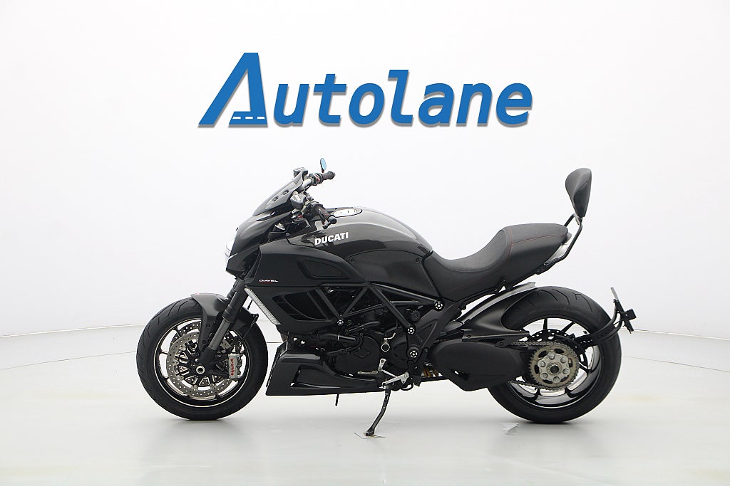 Ducati Diavel Carbon *SC-project