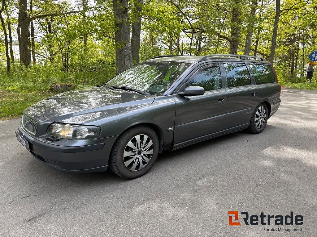Volvo V70 