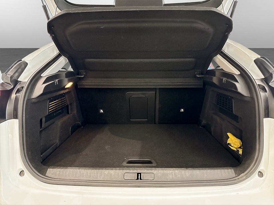 Bild på Citroën e-C4 Shine 50kWh 136hk Aut B-KAMERA CARPLAY