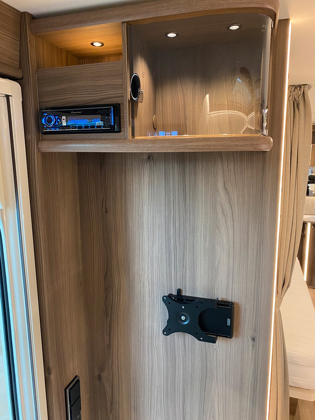 Kabe Safir 600 TDL KS / Långbäddar / 3895kr / Mån - Kabe