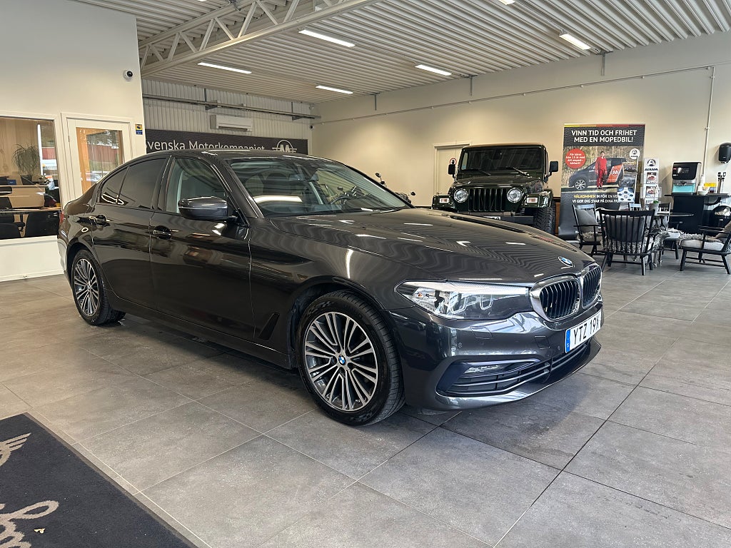 BMW 520 d xDrive Sedan Sport line Navigation Backkamera