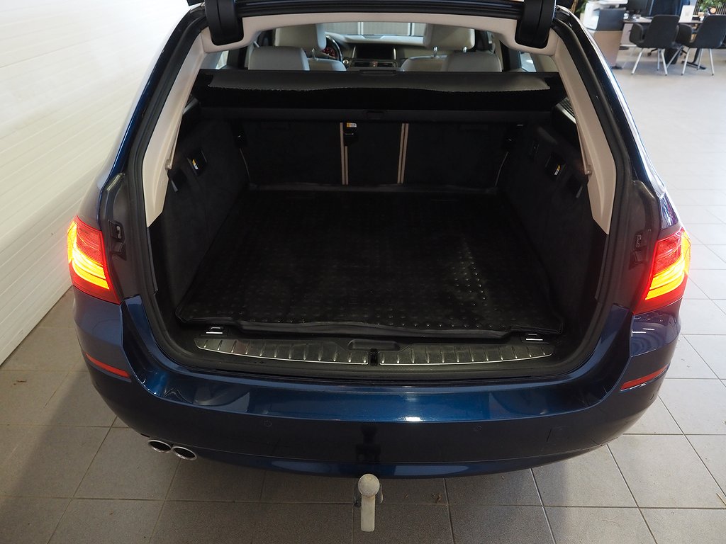 BMW 520 d Touring Sport Drag H&K Navi 184hk 2017