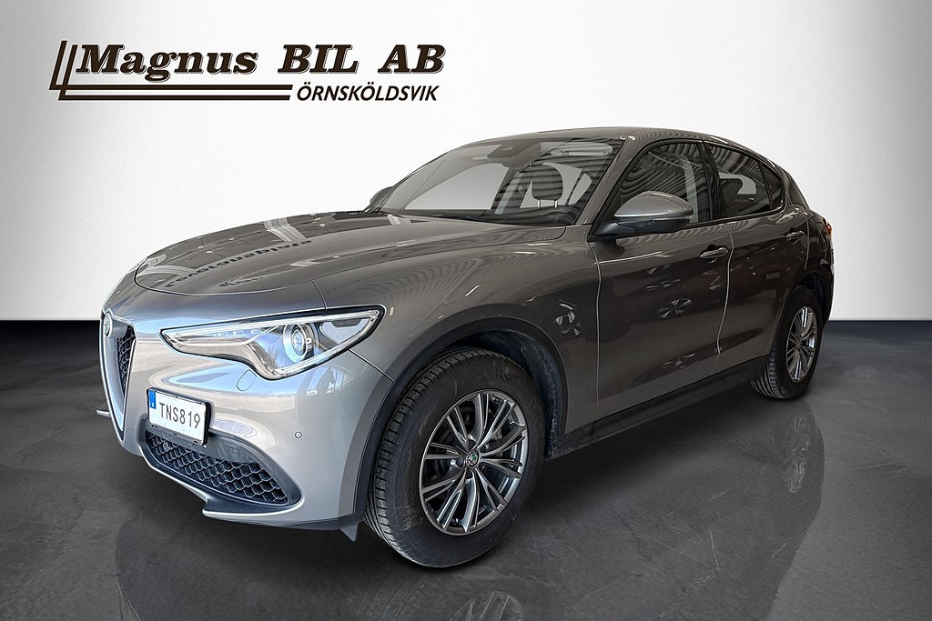 Alfa Romeo Stelvio 2.0 Turbo Super 16V Q4 Kamera Drag Navi 